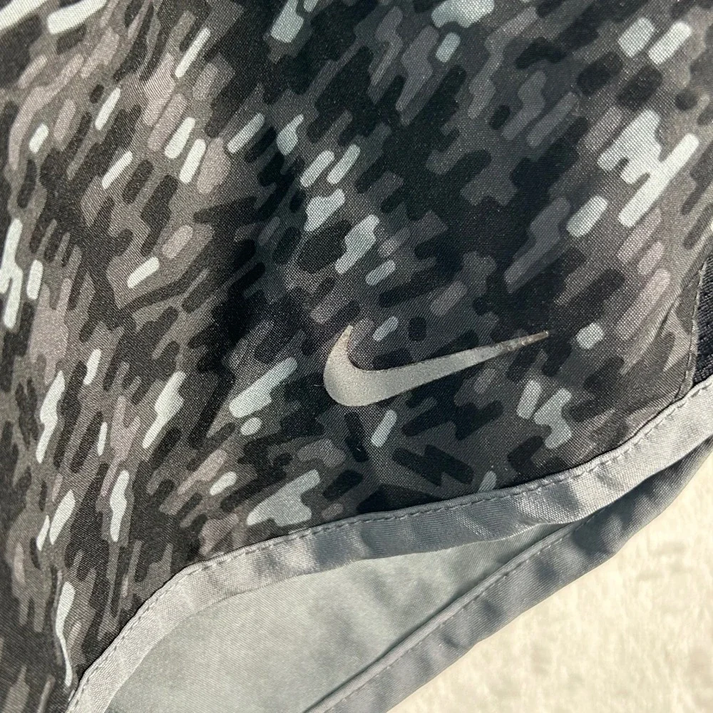 Nike Dri Fit Womens Running Shorts Black Grey Camo Athletic Gym‎ Workout Size S